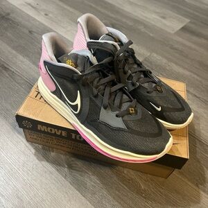 Nike Kyrie 5 Low “Preservation”